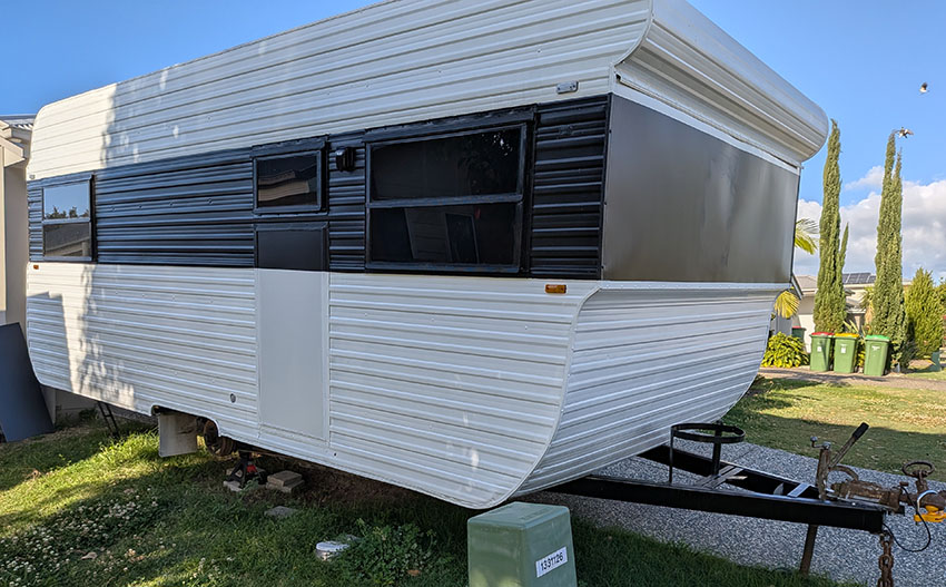 Weigh a caravan in Pimpama