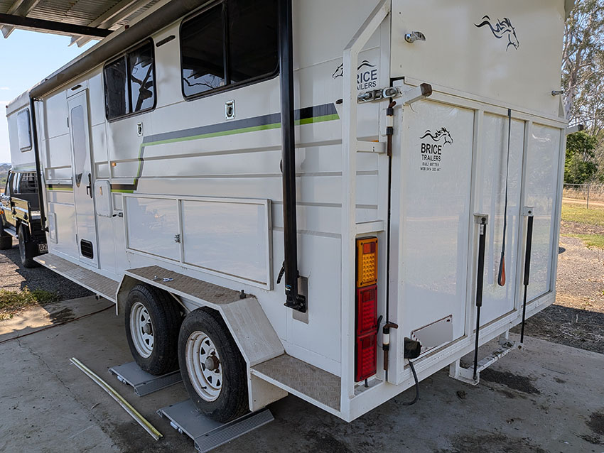 Tare Weight Measurement for Horse Float near Beaudesert